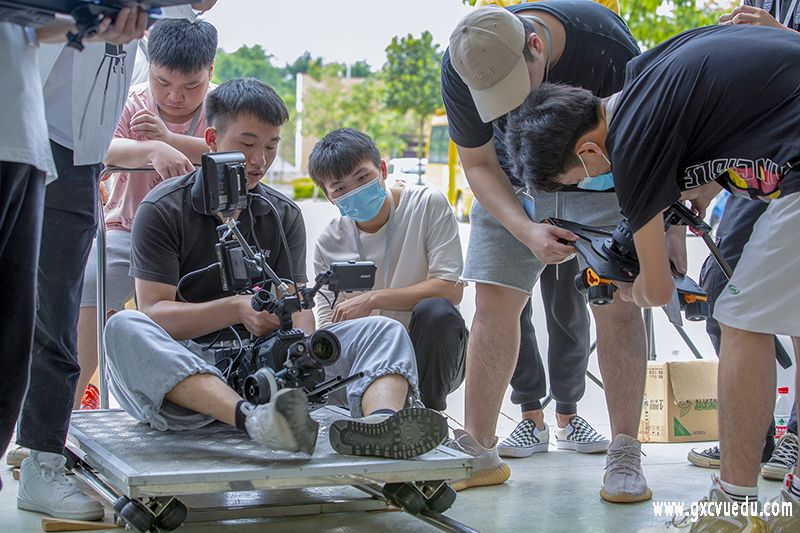 匠心制作 印象城职大 ——新利官方网站形象宣传片拍摄纪实